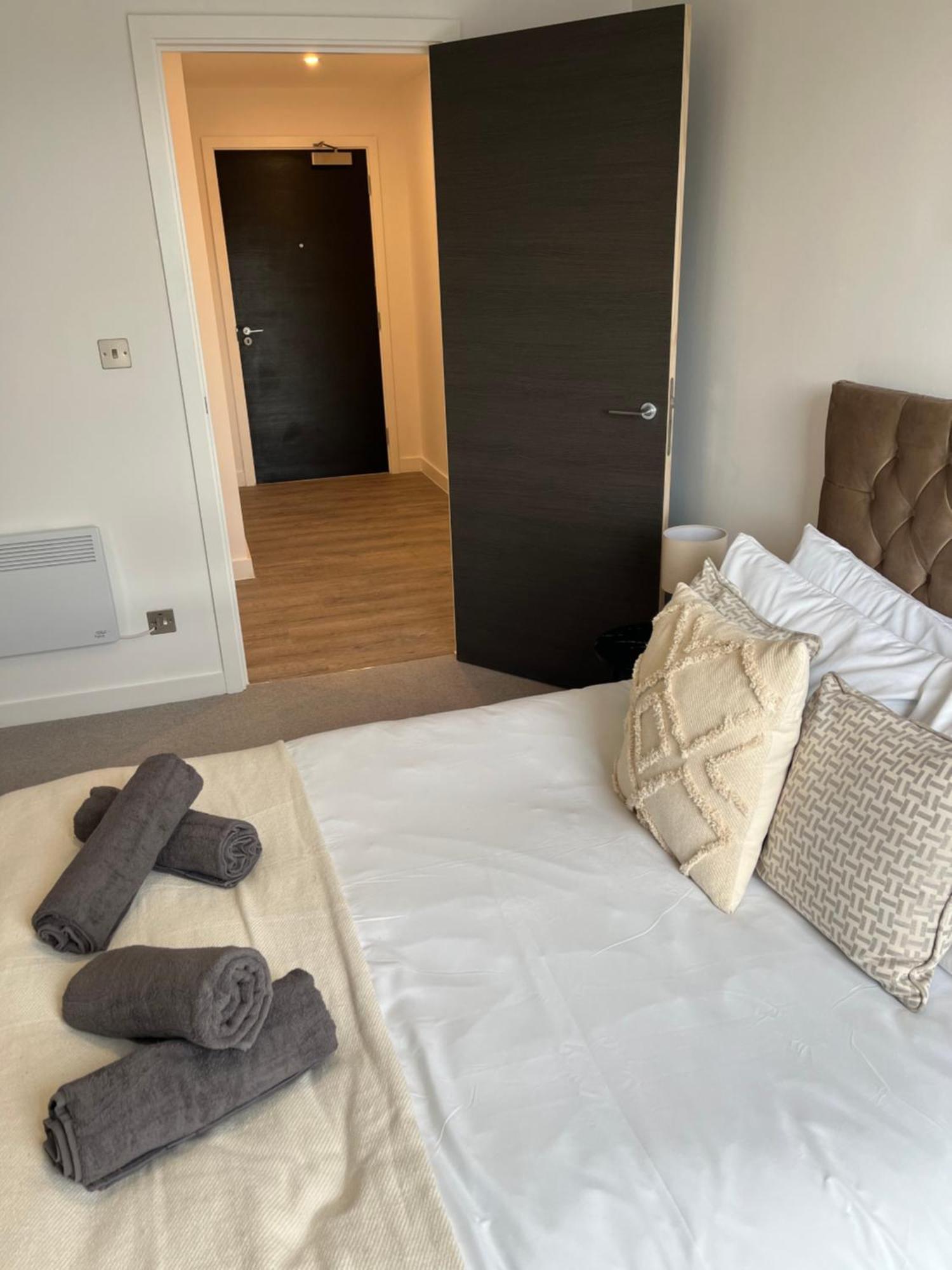 Superb New Build City Centre Flat And Gym Йорк Экстерьер фото